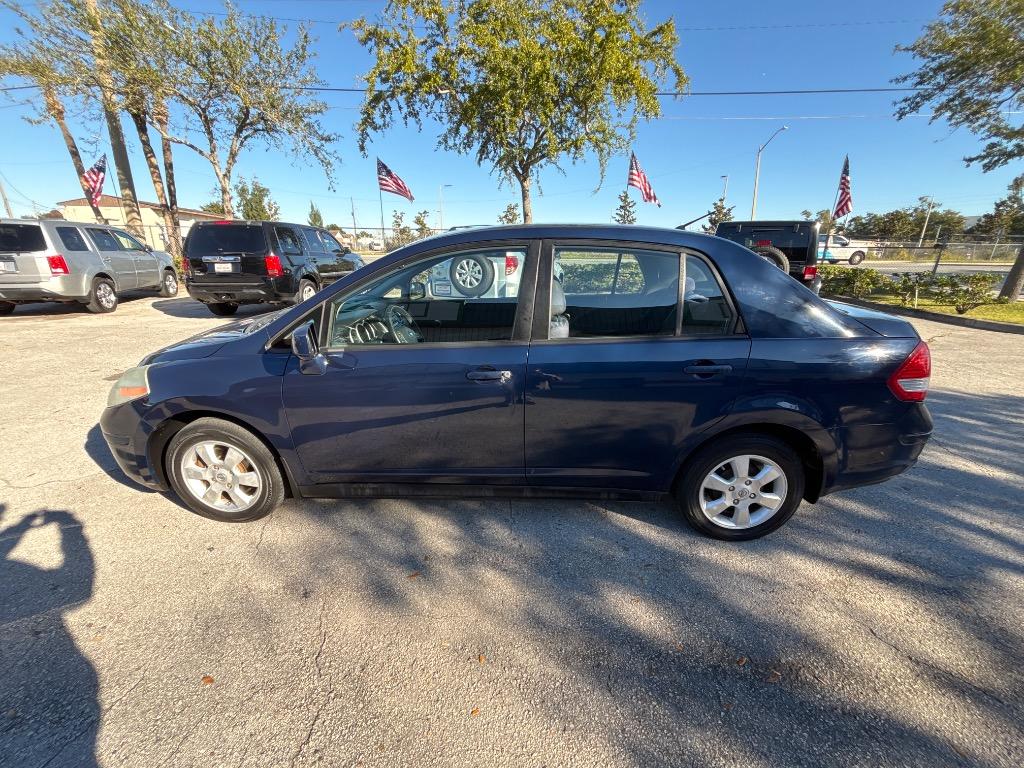 2010 Nissan Versa SL