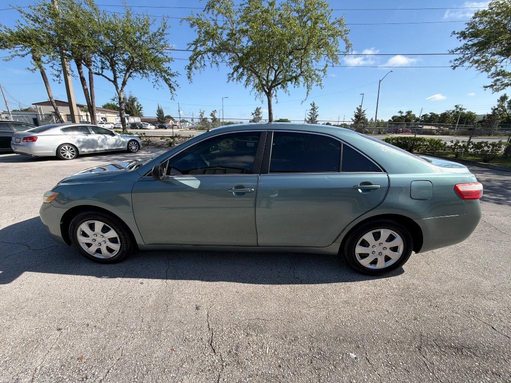 2009 Toyota Camry LE