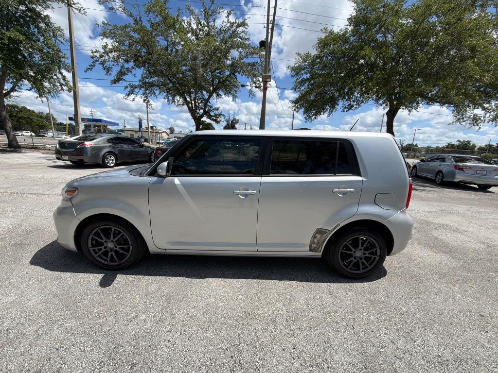2009 Scion xB's photo