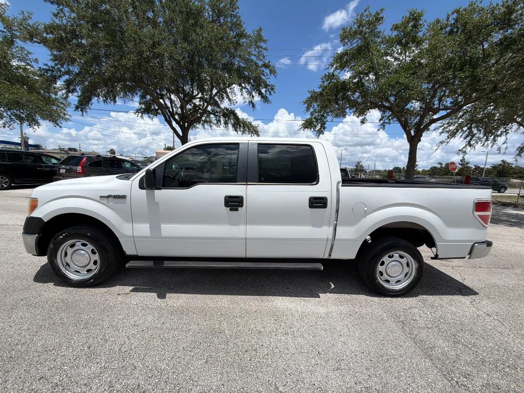 2014 Ford F-150 XLT SuperCrew 145-in's photo