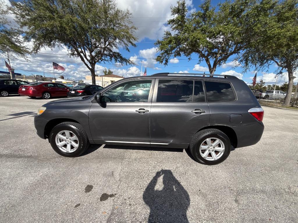 2010 Toyota Highlander SE